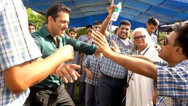 Salman Khan and Sonakshi Sinha Spend Quality Time With Special Children in Jaipur (View Heartwarming Pics)