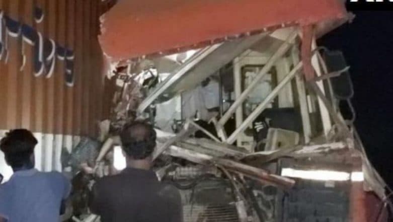 Maharashtra Road Accident: 15 Dead, Several Injured After Bus Collides With Canter Truck in Dhule Maharashtra Road Accident: 15 Dead, Several Injured After Bus Collides With Canter Truck in Dhule