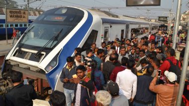Vande Bharat Express: Hostesses to Give Flight-Like Service on Board Delhi-Varanasi Bound Superfast Train