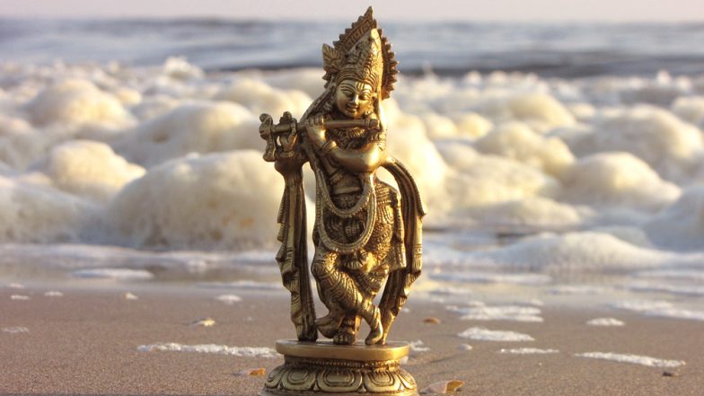 Krishna Janmashtami 2019: From Hari to Govinda, Know These 108 Names of Kanha With Meaning in Hindi & English