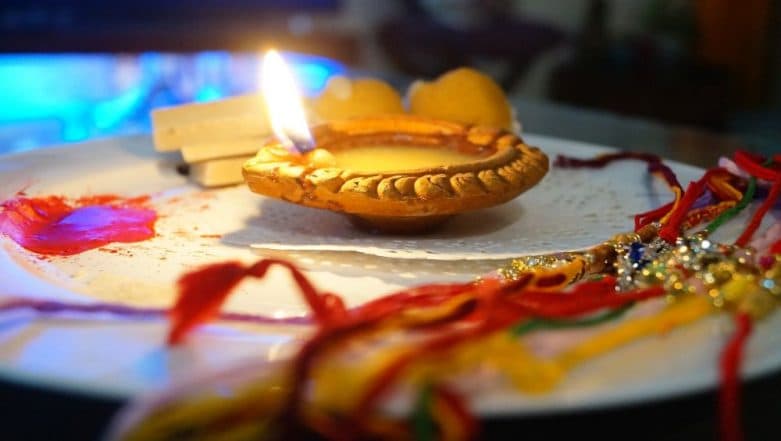 Raksha Bandhan 2019: From Aarti to Tilak, Importance and Meaning of Each Step of Tying a Rakhi Explained Raksha Bandhan 2019: From Aarti to Tilak, Importance and Meaning of Each Step of Tying a Rakhi Explained