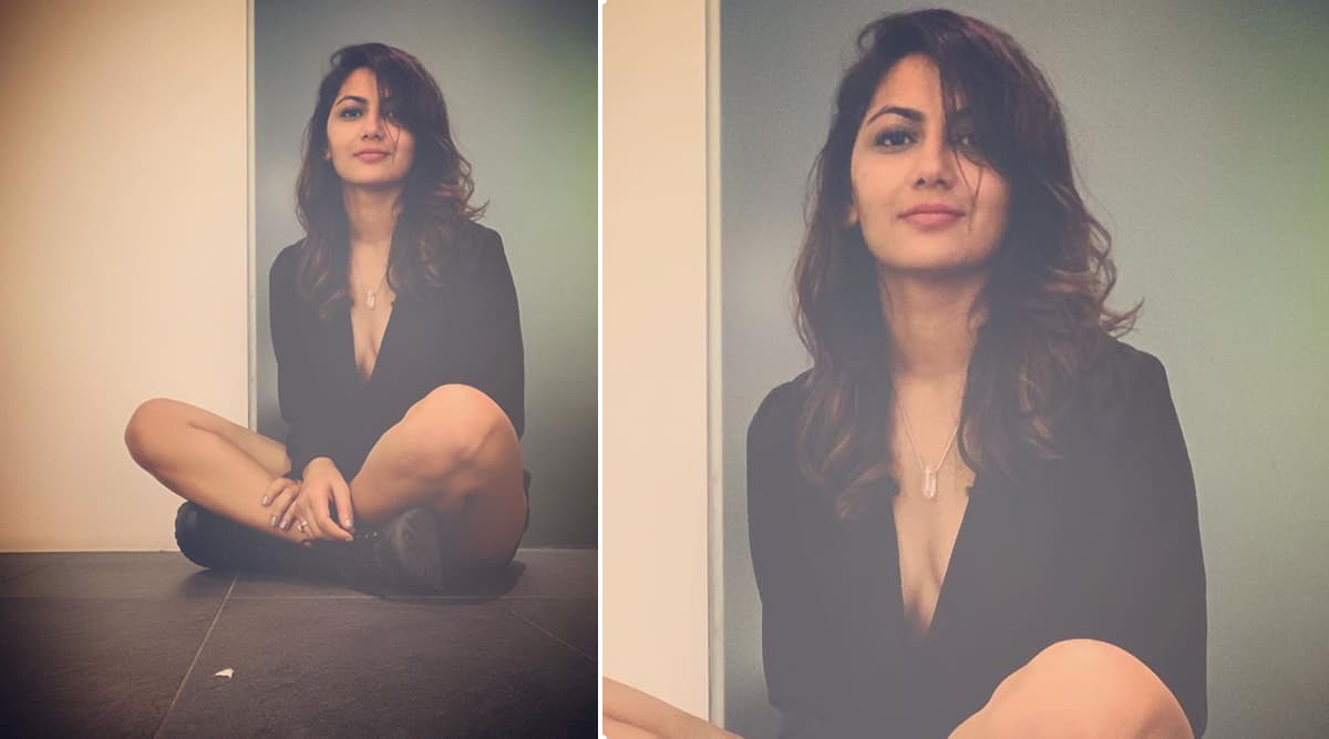 Kumkum Bhagya Actress Sriti Jha Wows in Plunging Little Black Outfit and We Can’t Take Our Eyes off Her (View Pic) Kumkum Bhagya Actress Sriti Jha Wows in Plunging Little Black Outfit and We Can’t Take Our Eyes off Her (View Pic)