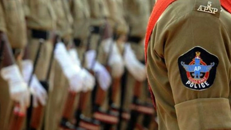 Andhra Pradesh Cop on Lockdown Enforcement Duty Gives Mother's Funeral a Miss