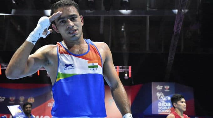 Amit Panghal Clinches Historic Silver Medal at AIBA World Boxing Championships 2019, Indian Boxer Loses to Shakhobidin Zoirov in Finals Amit Panghal Clinches Historic Silver Medal at AIBA World Boxing Championships 2019, Indian Boxer Loses to Shakhobidin Zoirov in Finals