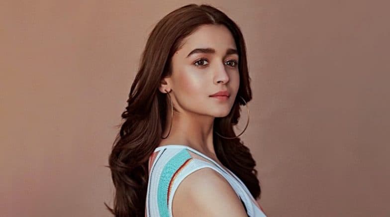 Alia Bhatt to Raise Funds for ‘Art for the Heart’ a Painting Exhibition Initiative