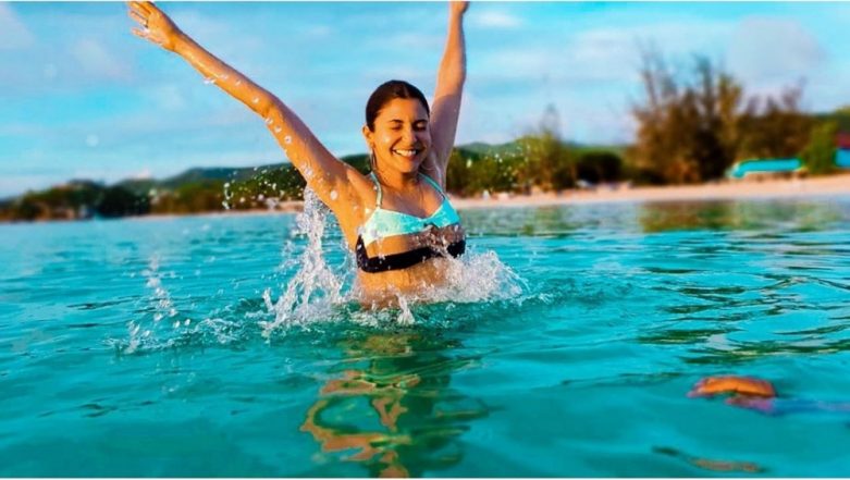 Anushka Sharma Xx Sexy Video - Anushka Sharma Turns Into a Happy Water Baby as She Slays In a Bikini on a  Beach Vacation (View Pics) | ðŸŽ¥ LatestLY