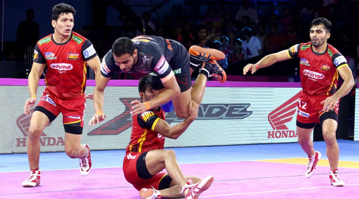 Pro Kabaddi League 7 Match Report: Pawan Sehrawat Stars in Bengaluru Bulls' Win Over U Mumba Pro Kabaddi League 7 Match Report: Pawan Sehrawat Stars in Bengaluru Bulls' Win Over U Mumba