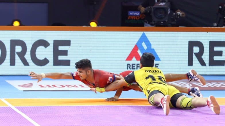 PKL 7 Match Report: Naveen Kumar Stars as Dabang Delhi KC Beat Telugu Titans 37-29 PKL 7 Match Report: Naveen Kumar Stars as Dabang Delhi KC Beat Telugu Titans 37-29