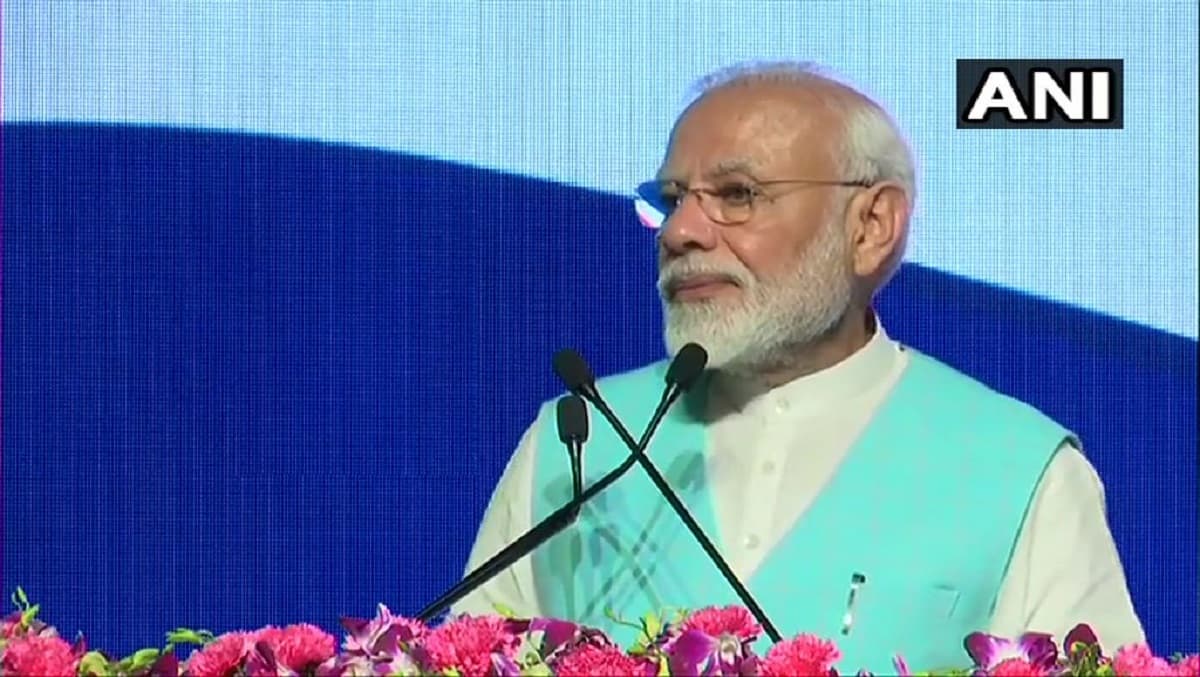 India, Singapore Moved From Competition to Collaboration, Says Narendra Modi at Hackathon in IIT-Madras India, Singapore Moved From Competition to Collaboration, Says Narendra Modi at Hackathon in IIT-Madras