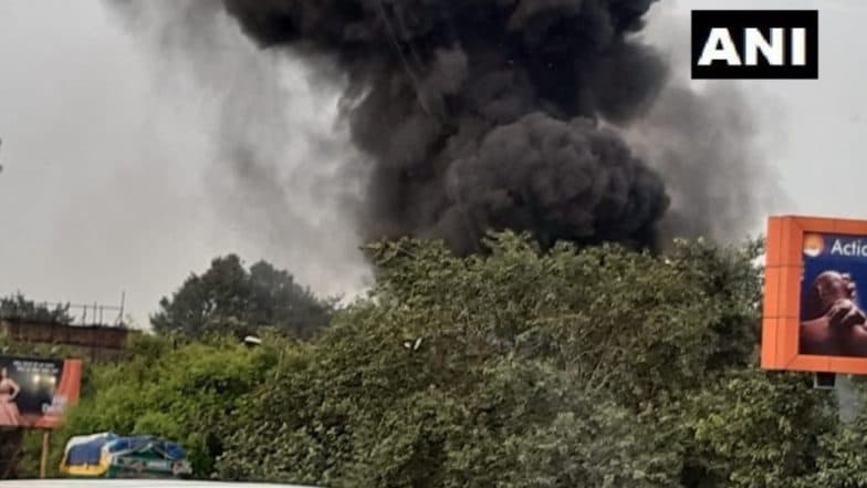 Delhi: Fire Breaks Out at Godown in Punjabi Bagh, One Dies Delhi: Fire Breaks Out at Godown in Punjabi Bagh, One Dies