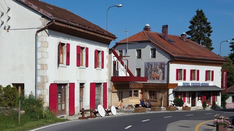 Travel Tip of the Week: This Unique Hotel on French-Swiss Border Lets You Sleep in France and Switzerland at The Same Time! Travel Tip of the Week: This Unique Hotel on French-Swiss Border Lets You Sleep in France and Switzerland at The Same Time!