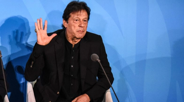 Ramzan 2020: Pakistan PM Imran Khan Warns Mosques Will Be Forced to Shut