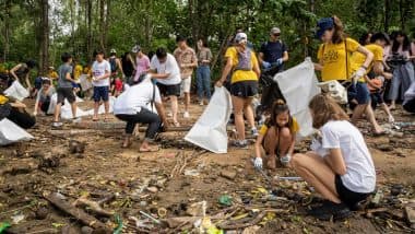 Thailand's Trash Hero: Eco-Activist Youngster Lilly is Waging War to Eradicate Plastic and Clean Beaches (Watch Video)