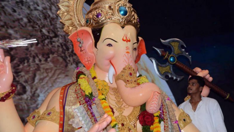 Lalbaugcha Raja 2019 Day 10, September 11, Mukh Darshan Live Streaming: Darshan Timings of Lord Ganesha From Mumbai’s Famous Pandal