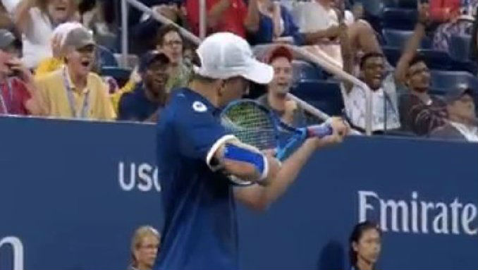 US Open 2019: Mike Bryan Fined $10,000 for Gun Gesture With His Racquet at Line Judge