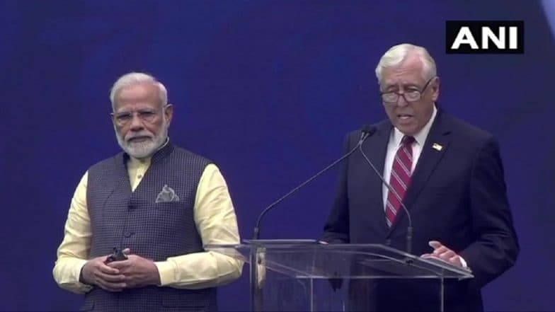 'Howdy, Modi!': PM Modi by His Side, US Congressman Steny Hoyer Invokes Jawaharlal Nehru to Stress on Secularism, Human Rights Protection 'Howdy, Modi!': PM Modi by His Side, US Congressman Steny Hoyer Invokes Jawaharlal Nehru to Stress on Secularism, Human Rights Protection