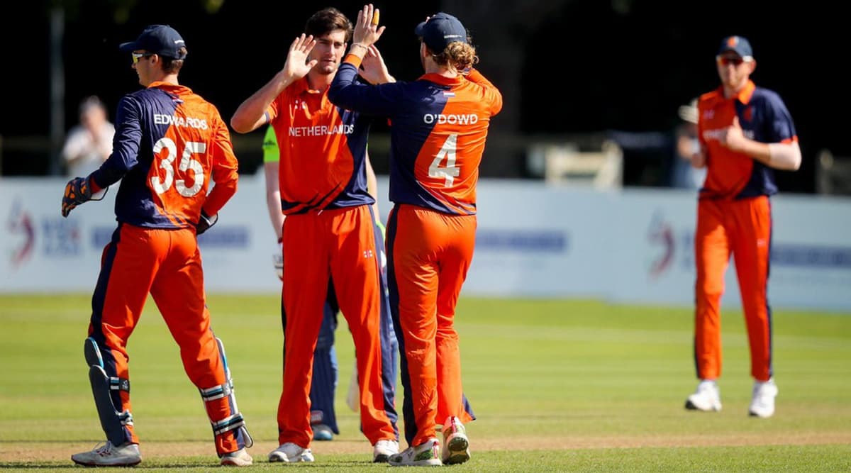 Live Cricket Streaming of Netherlands vs Hong Kong 9th T20I Match Online: Check Live Cricket Score, Watch Free Telecast of Pentangular Oman T20I 2019 Series on Cricket Netherlands YouTube Live Cricket Streaming of Netherlands vs Hong Kong 9th T20I Match Online: Check Live Cricket Score, Watch Free Telecast of Pentangular Oman T20I 2019 Series on Cricket Netherlands YouTube