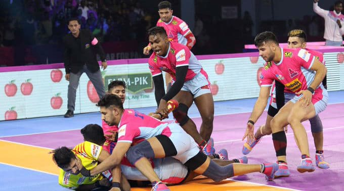 PKL 2019 Match Results: Pink Panthers' Encounter Against Gujarat Fortune Giants Ends in Thrilling Tie, UP Yoddha Beat Tamil Thalaivas PKL 2019 Match Results: Pink Panthers' Encounter Against Gujarat Fortune Giants Ends in Thrilling Tie, UP Yoddha Beat Tamil Thalaivas