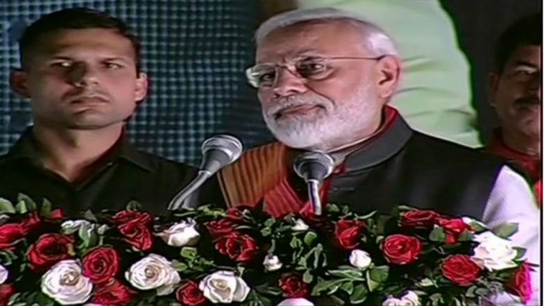 PM Narendra Modi Arrives at Palam Airport: From Surgical Strikes to United Nations and 'Howdy, Modi', Here's All That Prime Minister Said on His Return