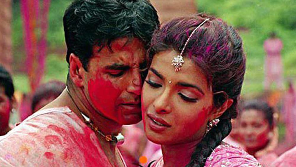 Akshay Kumar and Priyanka Chopra were seen in the films like Andaaz, Aitraaz, Mujhse Shaadi Karogi, Waqt: The Race Against Time. Akshay Kumar and Priyanka Chopra were seen in the films like Andaaz, Aitraaz, Mujhse Shaadi Karogi, Waqt: The Race Against Time.