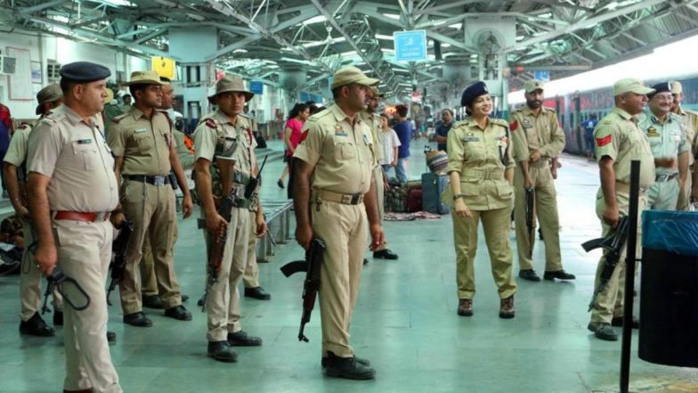 Indian Railways to Conduct Health Screening of All Passengers at Stations Prior to Boarding in Trains, RPF Says 'Data of Travelers Will be Sent to State Governments'