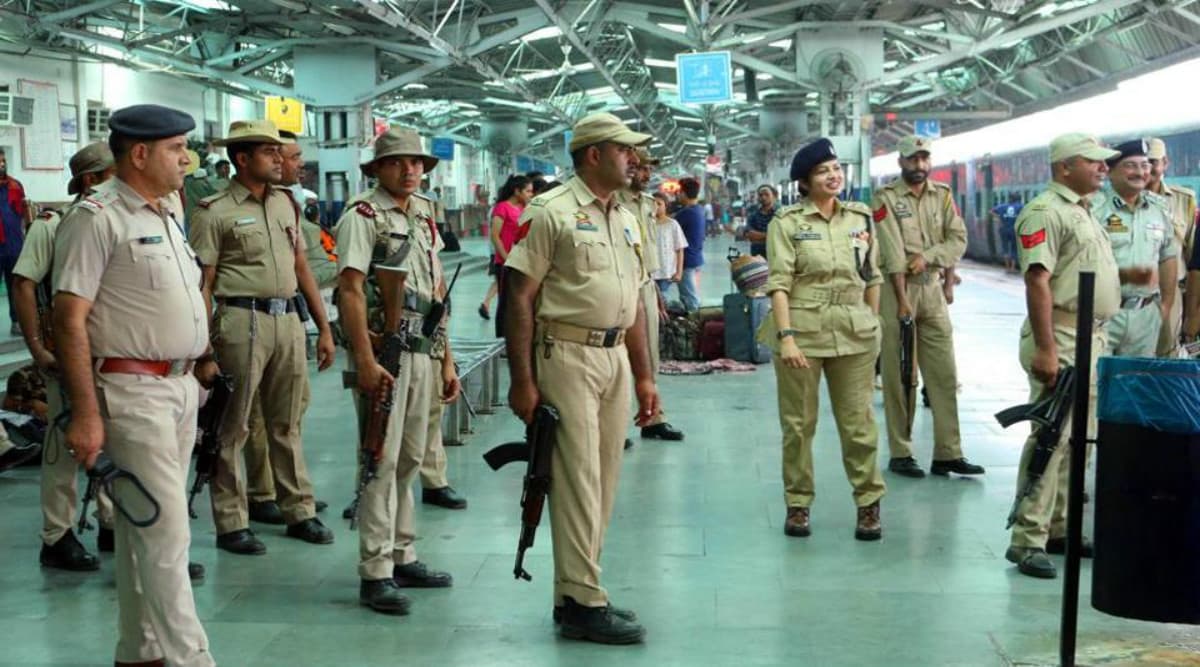 Ayodhya Verdict: Railway Police Cancels Leaves of Its Staff Citing Security Preparedness Ahead of SC Judgment on Land Dispute Case Ayodhya Verdict: Railway Police Cancels Leaves of Its Staff Citing Security Preparedness Ahead of SC Judgment on Land Dispute Case
