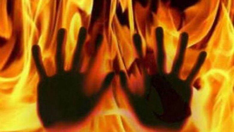Iranian Woman Football Fan Dies After Setting Herself on Fire, Was Arrested for Sneaking Into Stadium Iranian Woman Football Fan Dies After Setting Herself on Fire, Was Arrested for Sneaking Into Stadium