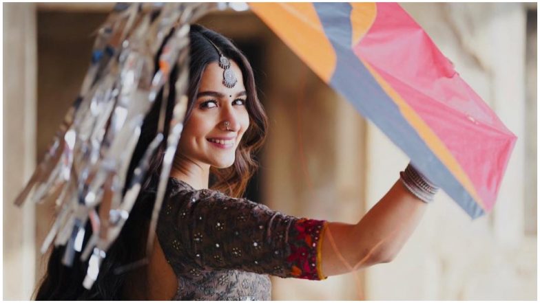 Alia Bhatt Lands a Nomination at People's Choice Awards 2019 Under 'Most Inspiring Asian Woman of 2019' Category