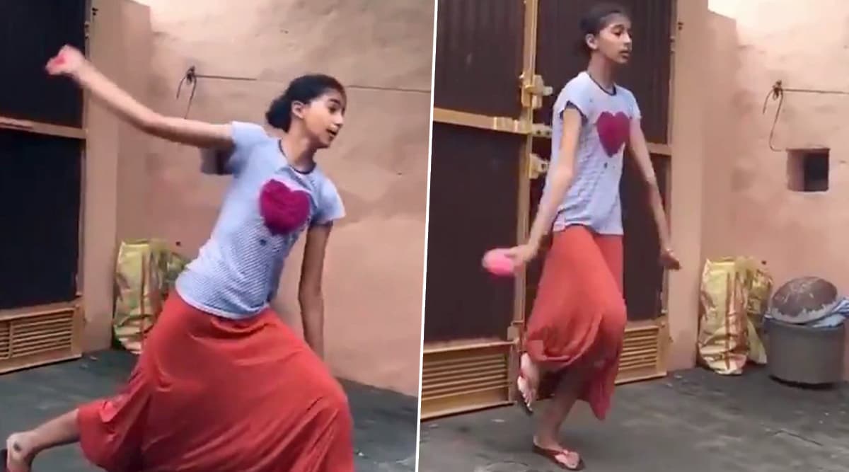 Girl Imitates Harbhajan Singh’s Bowling Action, Watch Video of ‘Bhajji 2.0’ Going Viral on Social Media Girl Imitates Harbhajan Singh’s Bowling Action, Watch Video of ‘Bhajji 2.0’ Going Viral on Social Media