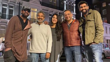 Baahubali Reunion in London: Netizens Can't Stop Shipping Prabhas and Anushka Shetty as They Pose Together With SS Rajamouli and Rana Daggubati (View Pic)