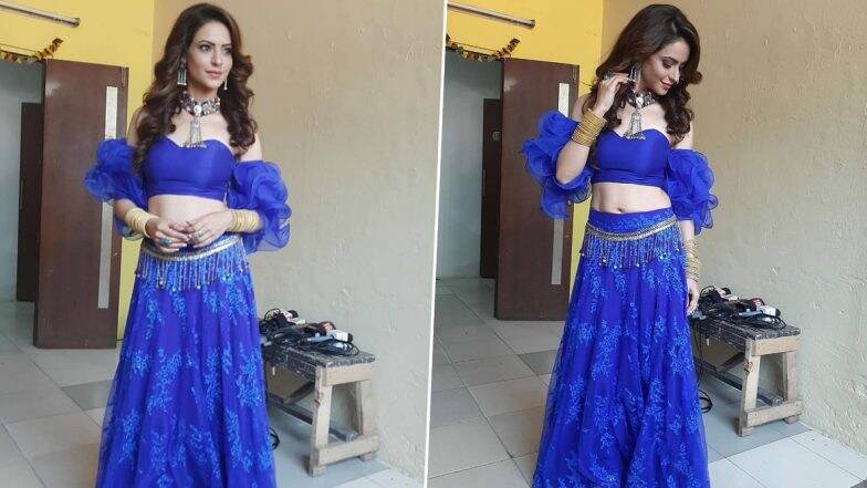 Kasautii Zindagii Kay 2: Aamna SharifтАЩs Sassy Look as Komolika From Her First Day on Set Is Out and We CanтАЩt Keep Calm (View Pics) Kasautii Zindagii Kay 2: Aamna SharifтАЩs Sassy Look as Komolika From Her First Day on Set Is Out and We CanтАЩt Keep Calm (View Pics)