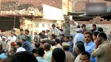 Uttar Pradesh Building Collapse: 12 Dead, Several Feared Trapped After Two-Storey Building Collapses in Mau Following a Cylinder Blast