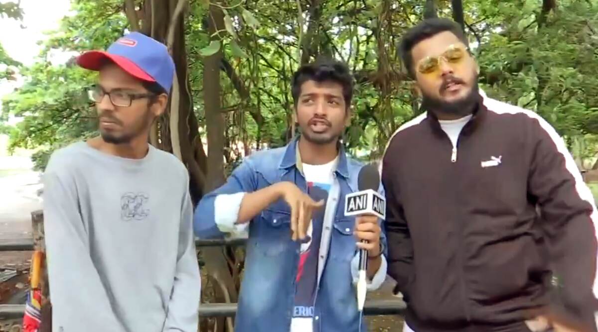 Mumbai Rappers Raise Awareness About Voting Ahead of Maharashtra Assembly Elections 2019; Watch Rap Song Video Mumbai Rappers Raise Awareness About Voting Ahead of Maharashtra Assembly Elections 2019; Watch Rap Song Video