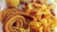 Diwali 2019 Snack Recipes: From Sweet Mathri to Caramalised Makhana Here are Delicious Snacks You Can Make At Home (Watch Tutorial Videos)