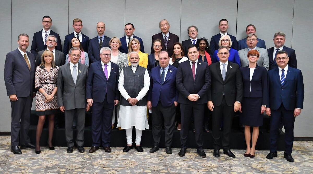 EU Parliamentarians to Visit Jammu & Kashmir For First Time After Abrogation of Article 370; Opposition Questions Narendra Modi Government's Decision EU Parliamentarians to Visit Jammu & Kashmir For First Time After Abrogation of Article 370; Opposition Questions Narendra Modi Government's Decision