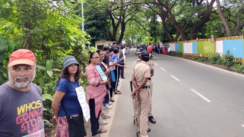 Aarey Tree Felling: Mumbai Police Impose Section 144 Till Tuesday After SC Order For Status Quo at Proposed Mumbai Metro Car Shed Aarey Tree Felling: Mumbai Police Impose Section 144 Till Tuesday After SC Order For Status Quo at Proposed Mumbai Metro Car Shed