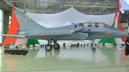 Rafale Fighter Boosts IAF Arsenal: Images of 1st 'Omnirole' Aircraft of Dassault Aviation