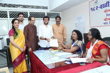 Aaditya Thackeray Has Net Worth of Over Rs 16 Crore, Owns Second-Hand BMW Car, Faces No Criminal Charges, Says Shiv Sena Leader's Election Affidavit