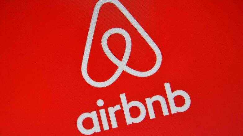 Airbnb's 'Animal Experiences' Package Promotes Environmentally Friendly Tourism, Offers Tourists Chance to Spend Time in Wildlife With Animals