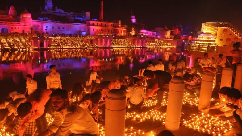Diwali 2019: Ayodhya 'Deepotsav' to Have 5 Lakh Diyas This Year Diwali 2019: Ayodhya 'Deepotsav' to Have 5 Lakh Diyas This Year