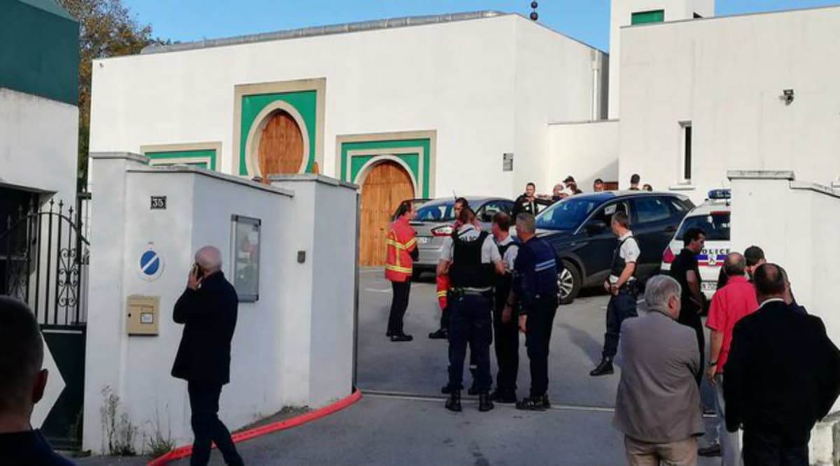 France: Shooting Outside Mosque in Bayonne, 2 Injured; Suspect Arrested France: Shooting Outside Mosque in Bayonne, 2 Injured; Suspect Arrested