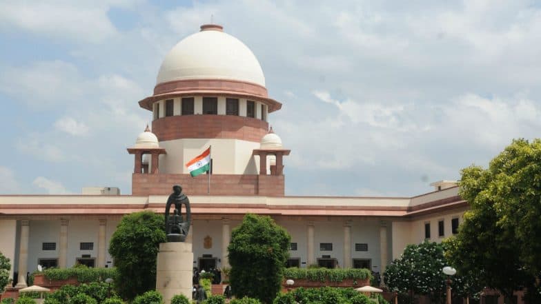 COVID-19 Vaccine Price: Supreme Court Pulls Up Centre Over Differential Vaccine Pricing, Says ‘Needs To Be One Price for Vaccines Across the Nation’