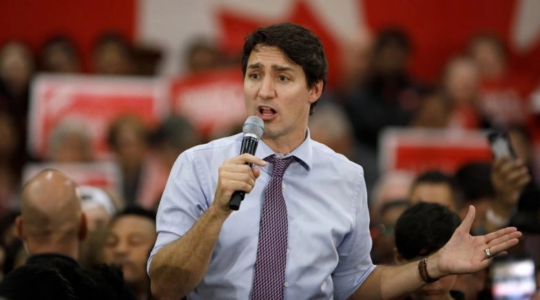 Canadian PM Justin Trudeau Announces Ban on 1,500 Assault-Style Firearms