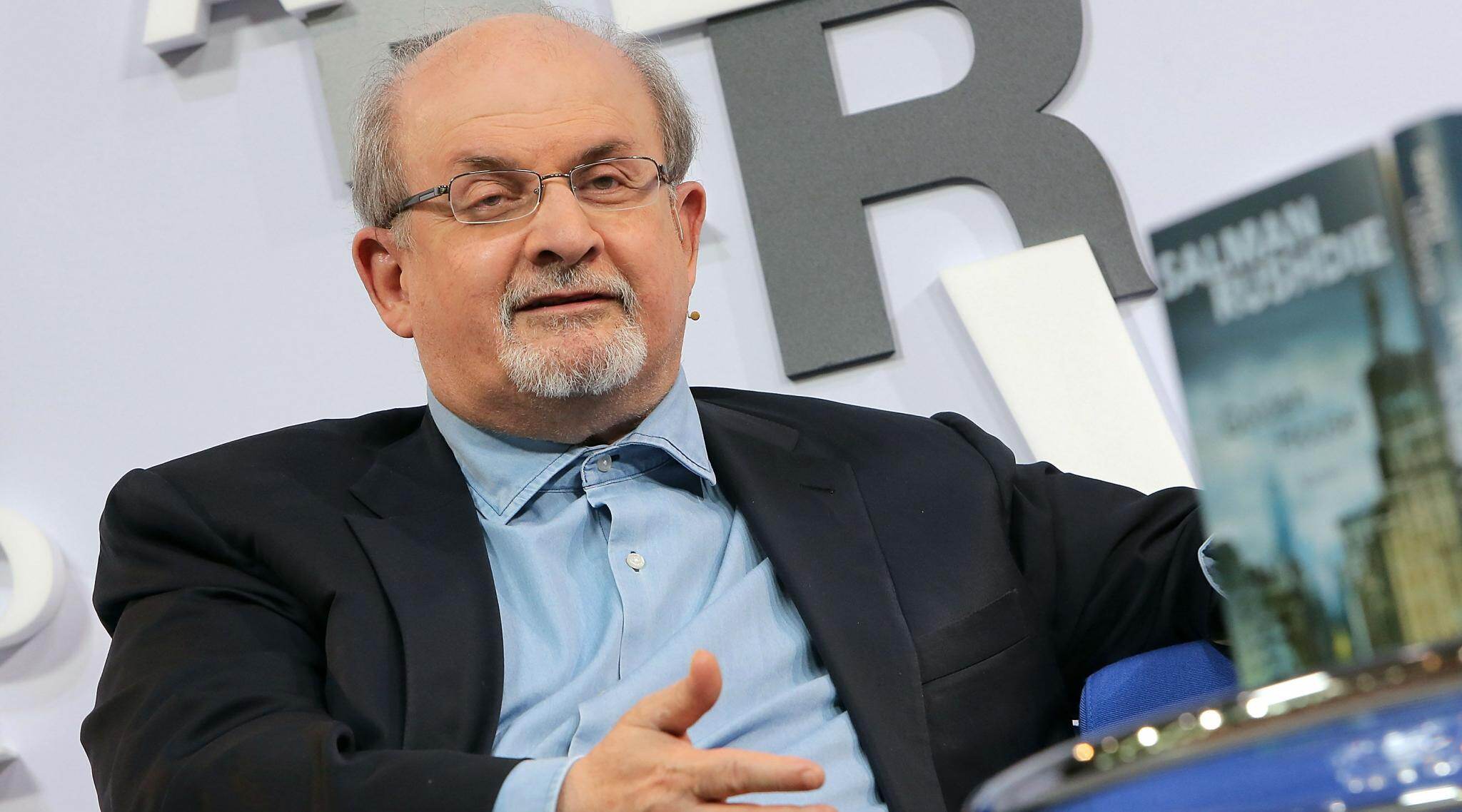 Booker Prize 2019: Margaret Atwood, Salman Rushdie Against 4 Emerging Stars for Britain's 50th Anniversary Award Booker Prize 2019: Margaret Atwood, Salman Rushdie Against 4 Emerging Stars for Britain's 50th Anniversary Award