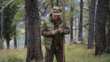 Vladimir Putin Takes Cue From Man vs Wild on 67th Birthday, Spends Day in Siberian Forests; See Pictures