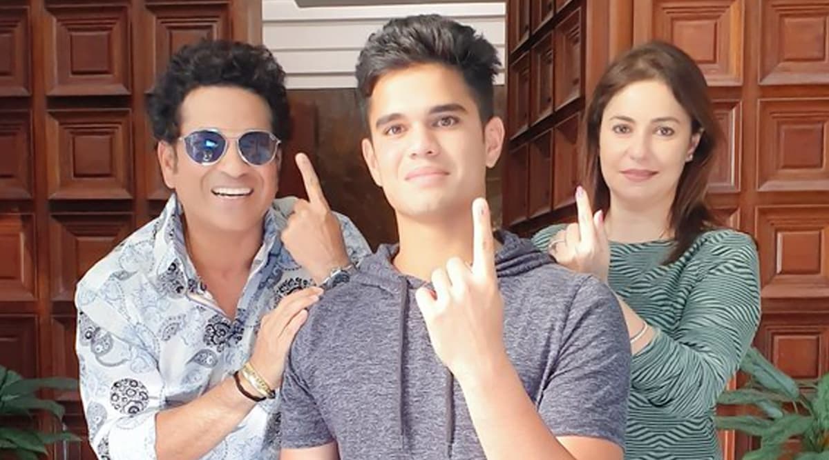 Sachin Tendulkar, Wife Anjali and Son Arjun Cast Their Vote in Maharashtra Assembly Elections 2019, Cricket Icon Urges Citizens to Vote As Well (View Pic) Sachin Tendulkar, Wife Anjali and Son Arjun Cast Their Vote in Maharashtra Assembly Elections 2019, Cricket Icon Urges Citizens to Vote As Well (View Pic)