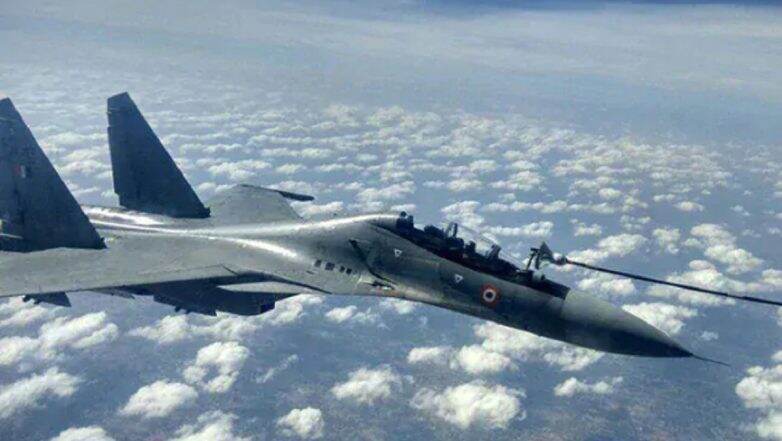 IAF Nails Pakistan's Lie, Flies Same Sukhoi Fighter Jet Which Islamabad Claimed to Had Shot Down