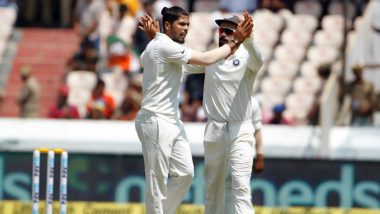 Umesh Yadav Joins Sachin Tendulkar to Achieve This Rare Feat During IND vs SA 3rd Test! Twitterati Lauds Indian Pacer For Smashing Five Sixes!