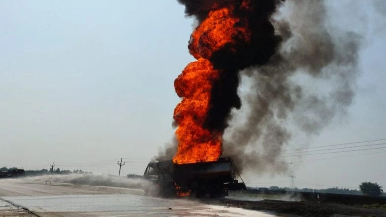 West Bengal: Oil Tanker Catches Fire in an Accident at Jalpaiguri's Bandhu Nagar