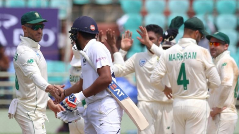 Faf du Plessis Impresses Netizens After he Congratulates Rohit Sharma & Mayank Agarwal for Their Innings During IND vs SA, 1st Test 2019 (See Pics)